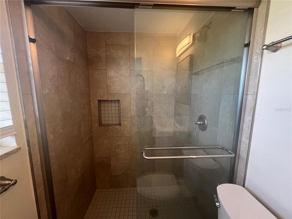 В аренду: $1,600 (3 спален, 2 ванн, 1298 Квадратных фут)