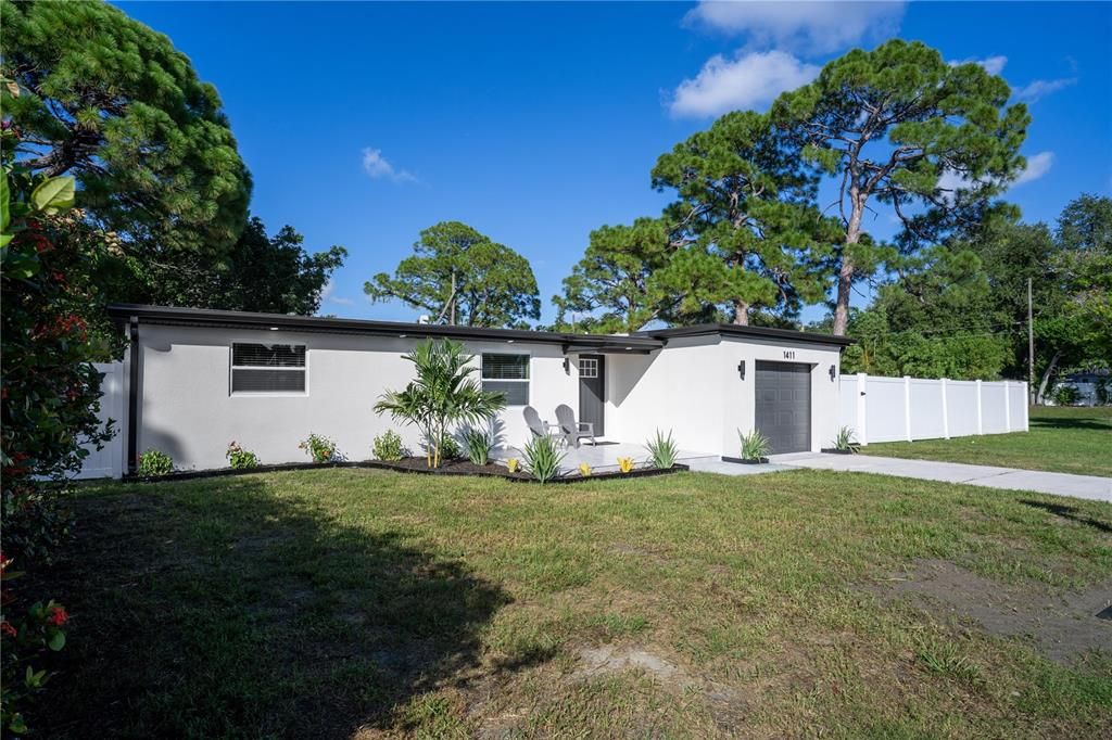 En Venta: $359,000 (3 camas, 2 baños, 1000 Pies cuadrados)