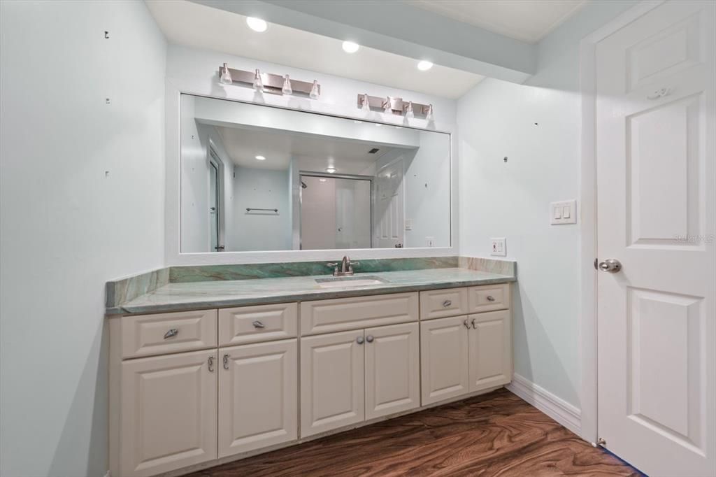 En Venta: $499,999 (2 camas, 2 baños, 1506 Pies cuadrados)