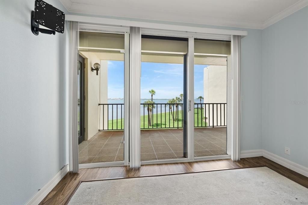 En Venta: $499,999 (2 camas, 2 baños, 1506 Pies cuadrados)