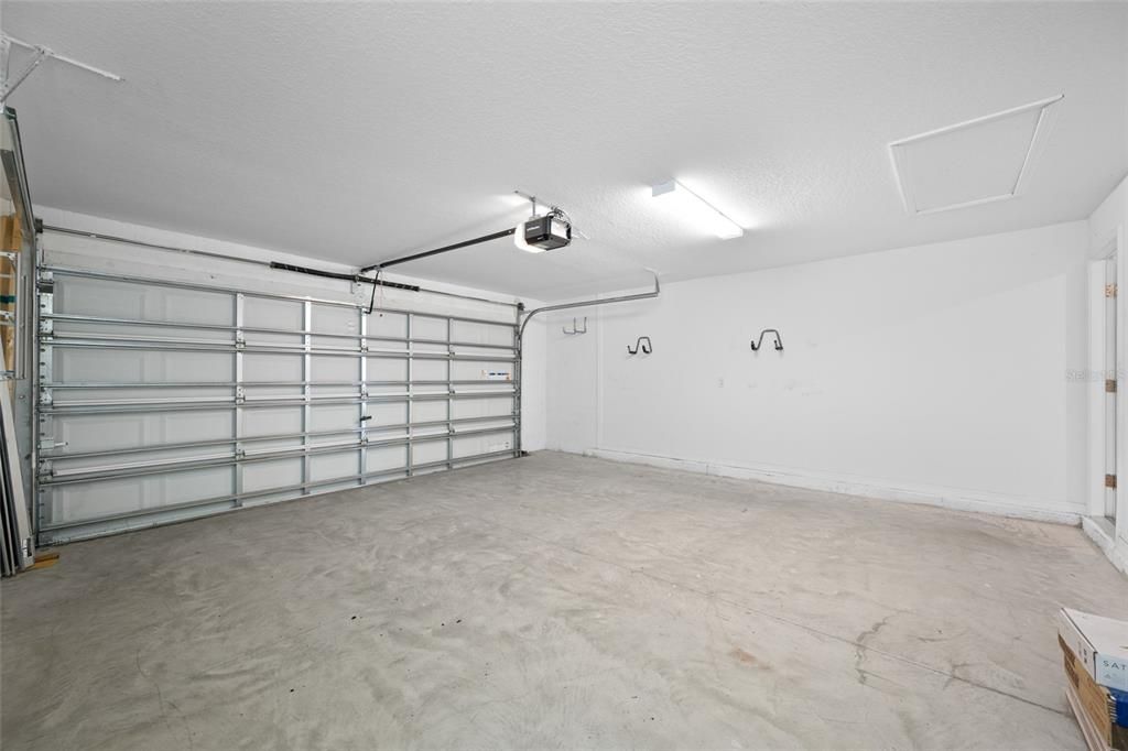 На продажу: $329,000 (4 спален, 2 ванн, 1935 Квадратных фут)