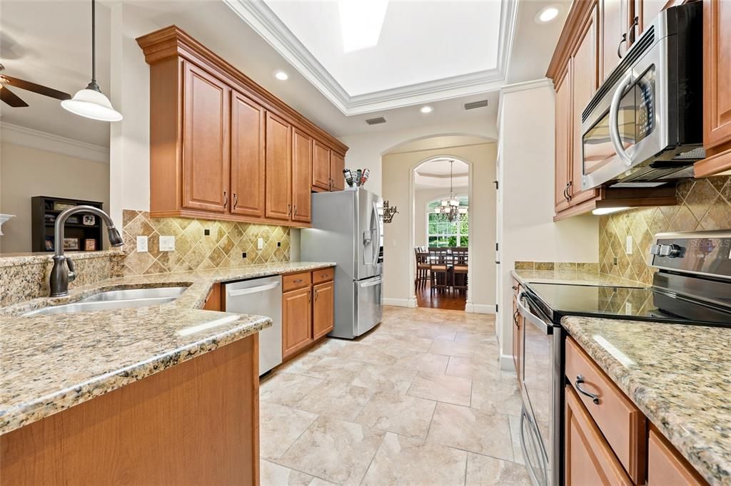 En Venta: $499,000 (3 camas, 2 baños, 2096 Pies cuadrados)