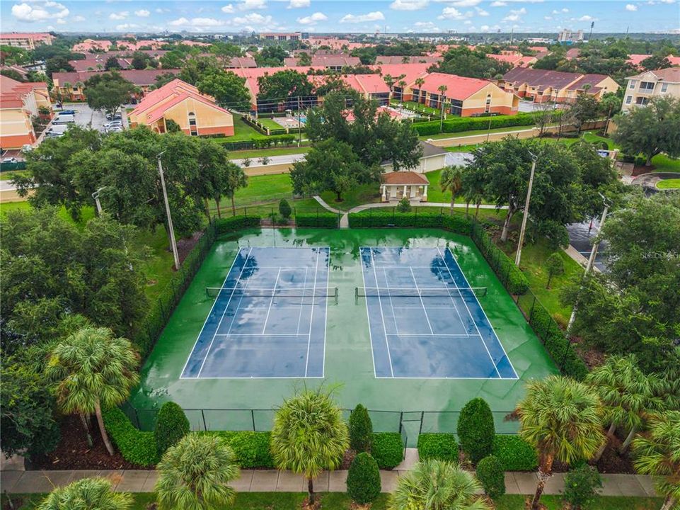 For Sale: $275,000 (2 beds, 2 baths, 1081 Square Feet)