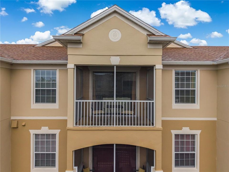 For Sale: $275,000 (2 beds, 2 baths, 1081 Square Feet)