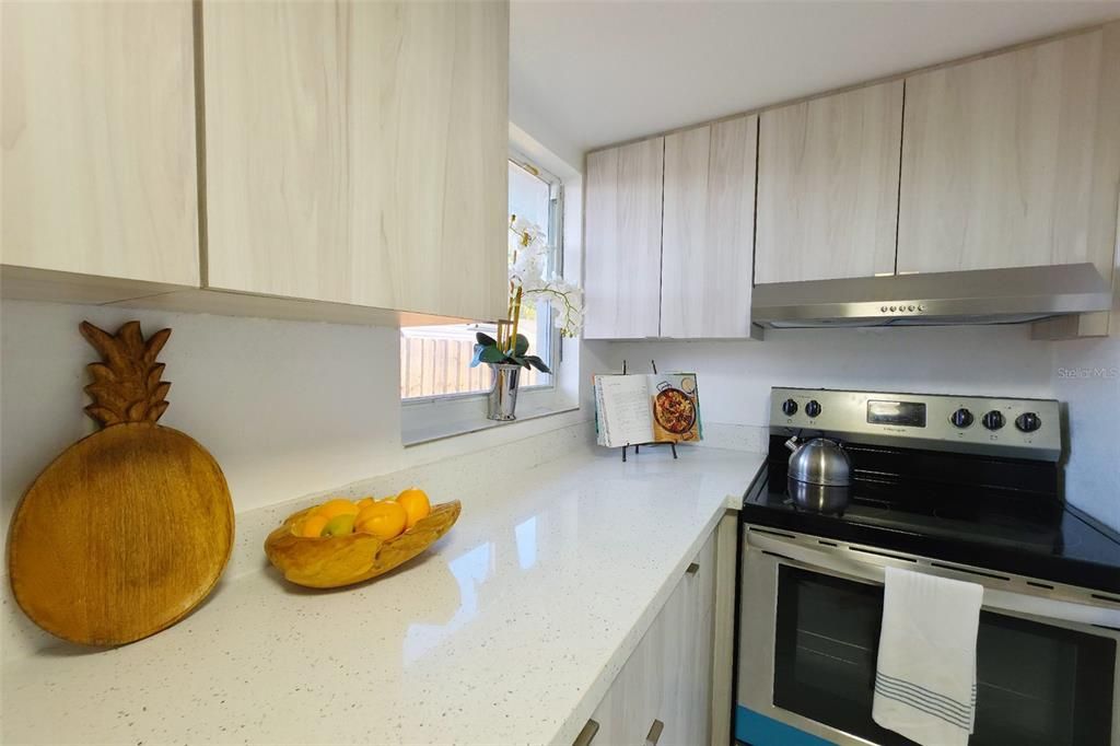 For Sale: $999,000 (5 beds, 0 baths, 2245 Square Feet)