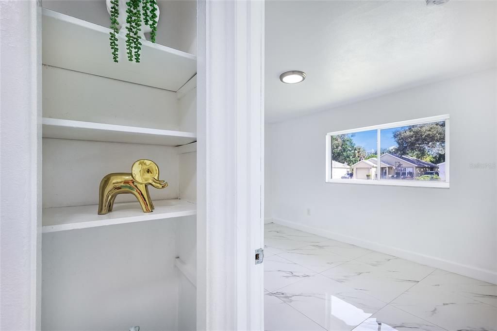 For Sale: $999,000 (5 beds, 0 baths, 2245 Square Feet)