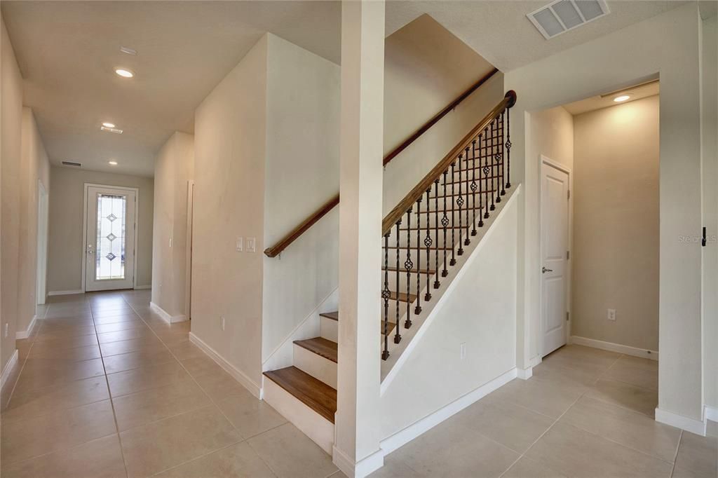 For Sale: $669,000 (4 beds, 3 baths, 2860 Square Feet)