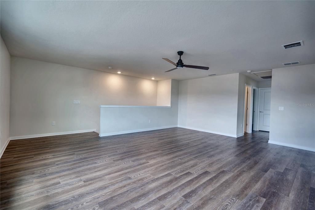 For Sale: $669,000 (4 beds, 3 baths, 2860 Square Feet)