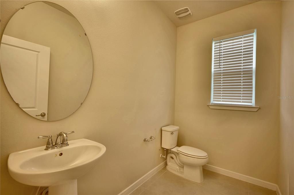 For Sale: $669,000 (4 beds, 3 baths, 2860 Square Feet)