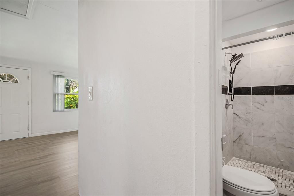 For Sale: $279,900 (3 beds, 3 baths, 1364 Square Feet)