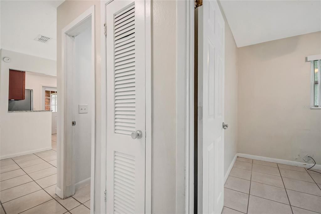 For Sale: $279,900 (3 beds, 3 baths, 1364 Square Feet)