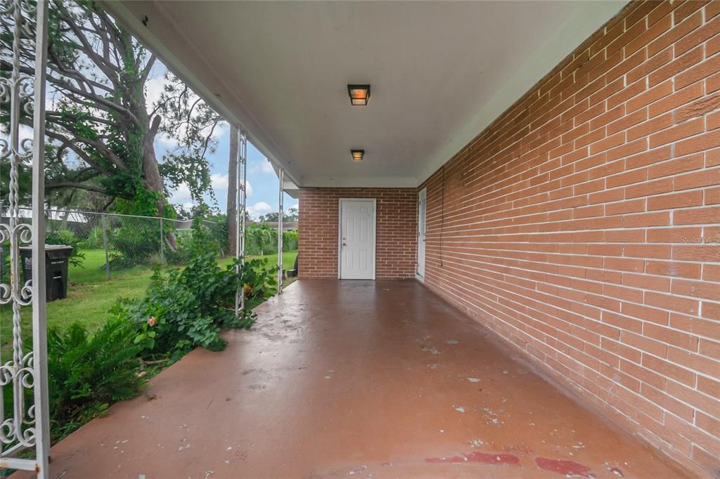 For Sale: $279,900 (3 beds, 3 baths, 1364 Square Feet)