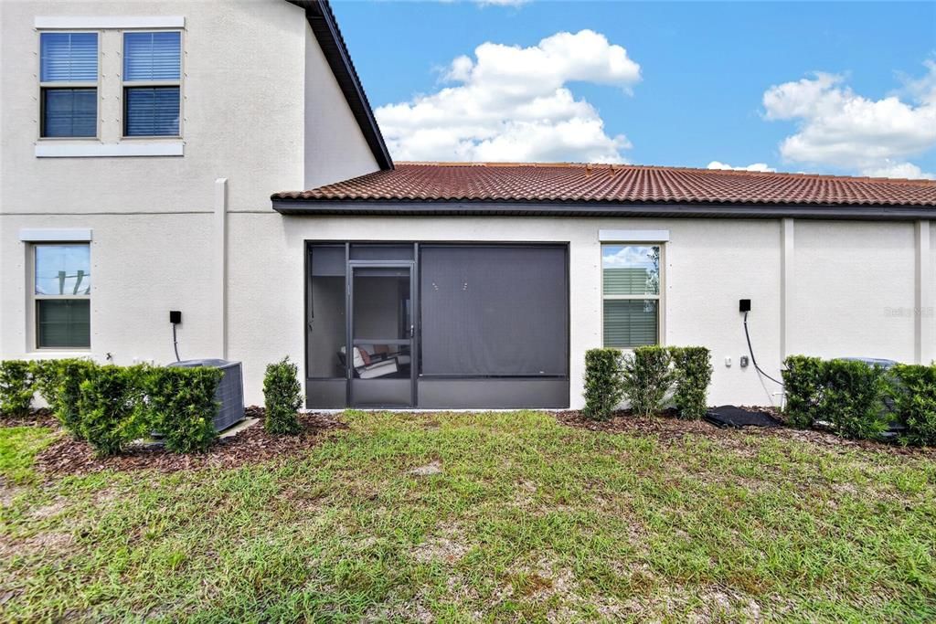 For Sale: $260,000 (2 beds, 2 baths, 1395 Square Feet)
