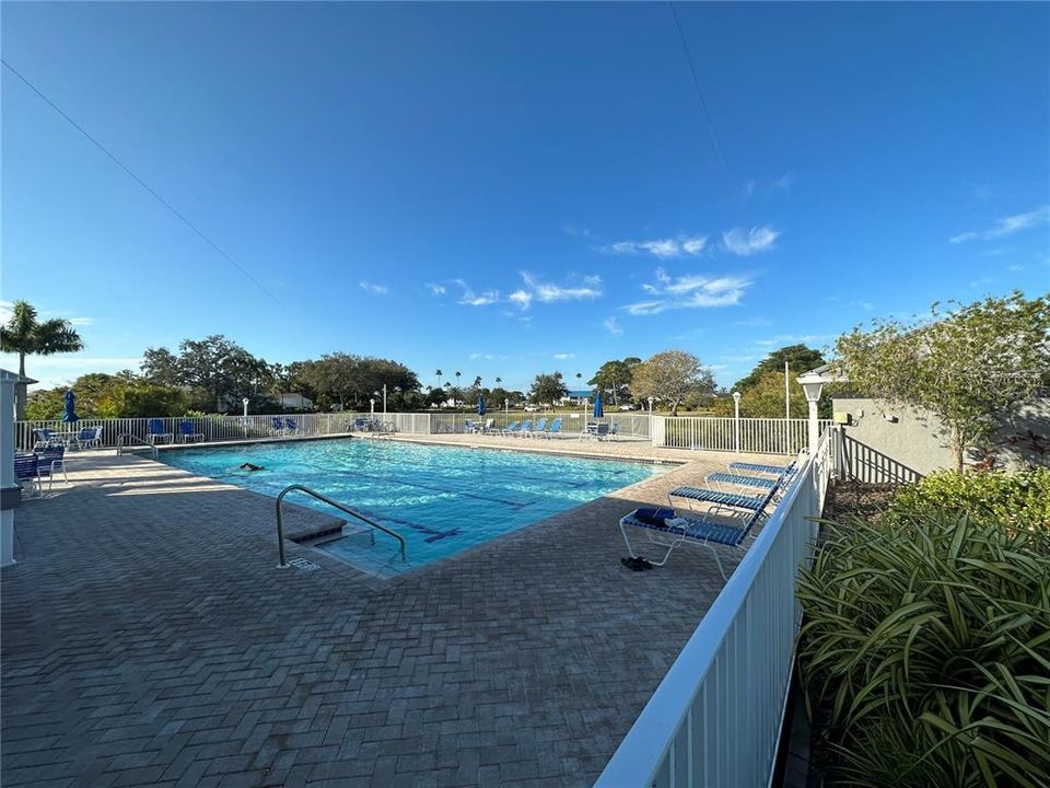 For Rent: $2,500 (2 beds, 2 baths, 1368 Square Feet)