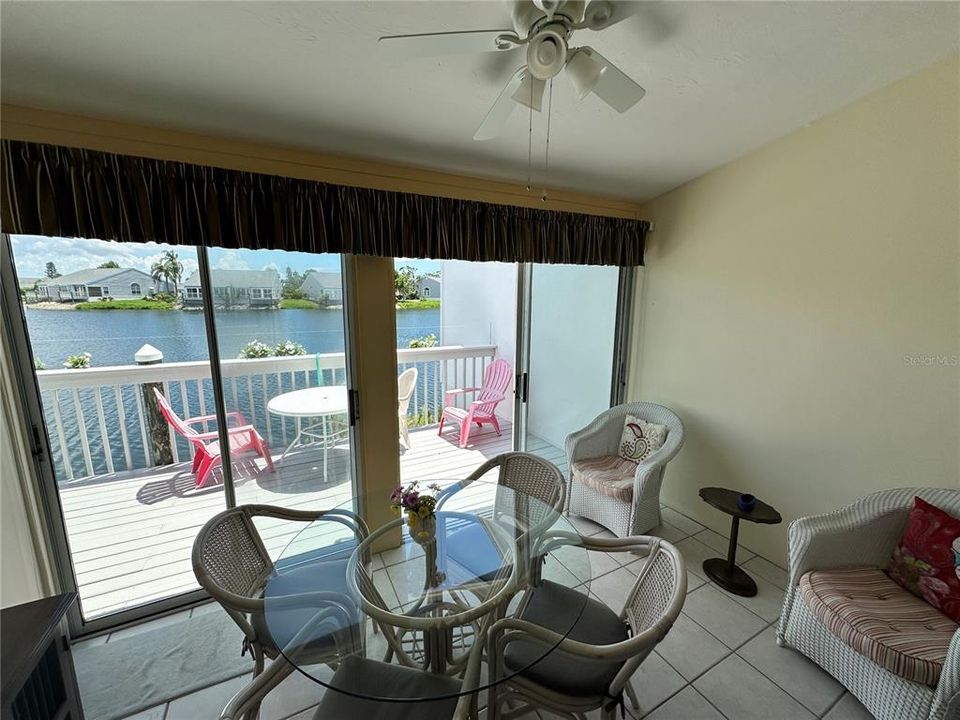 For Rent: $2,500 (2 beds, 2 baths, 1368 Square Feet)