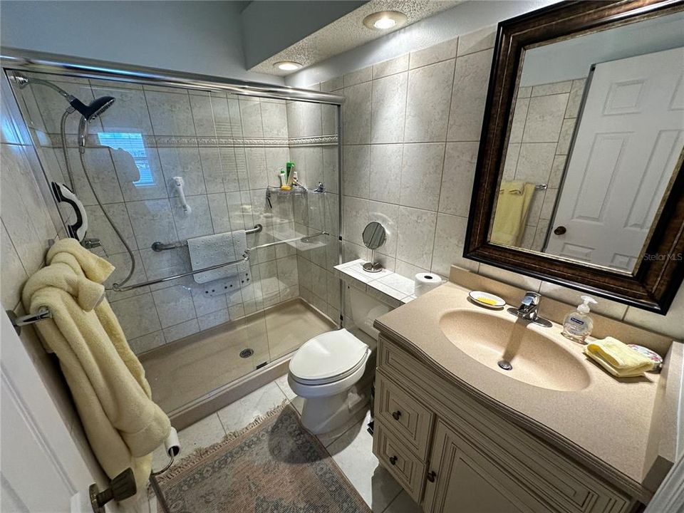 For Rent: $2,500 (2 beds, 2 baths, 1368 Square Feet)