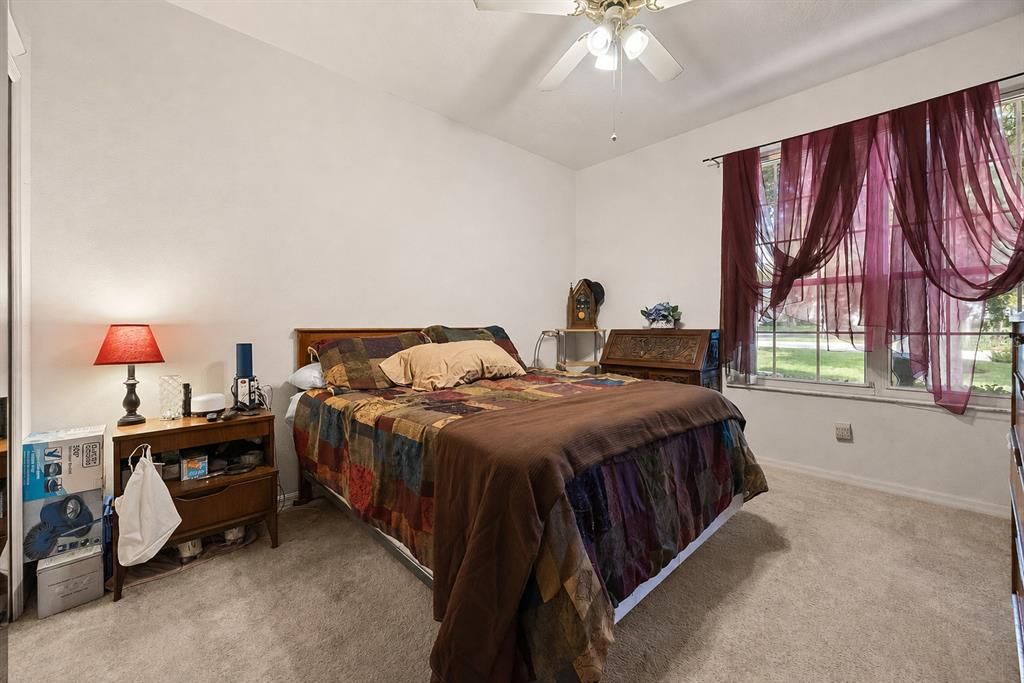 En Venta: $350,000 (2 camas, 2 baños, 2031 Pies cuadrados)