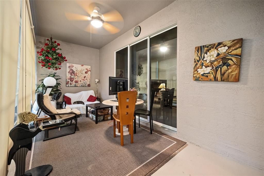En Venta: $350,000 (2 camas, 2 baños, 2031 Pies cuadrados)