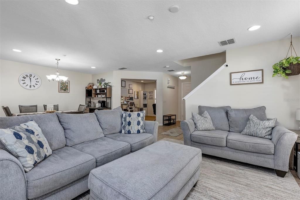 En Venta: $365,000 (2 camas, 2 baños, 1652 Pies cuadrados)