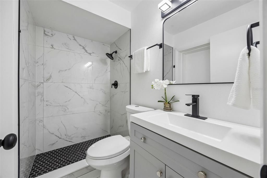 For Sale: $320,000 (4 beds, 2 baths, 1922 Square Feet)
