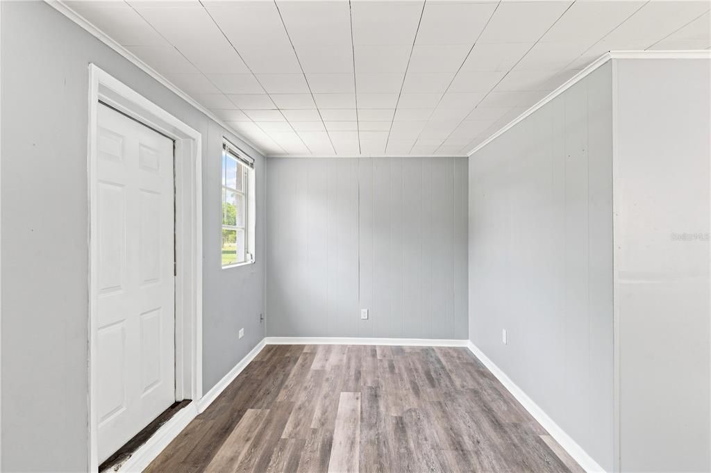 For Sale: $349,900 (4 beds, 3 baths, 1564 Square Feet)