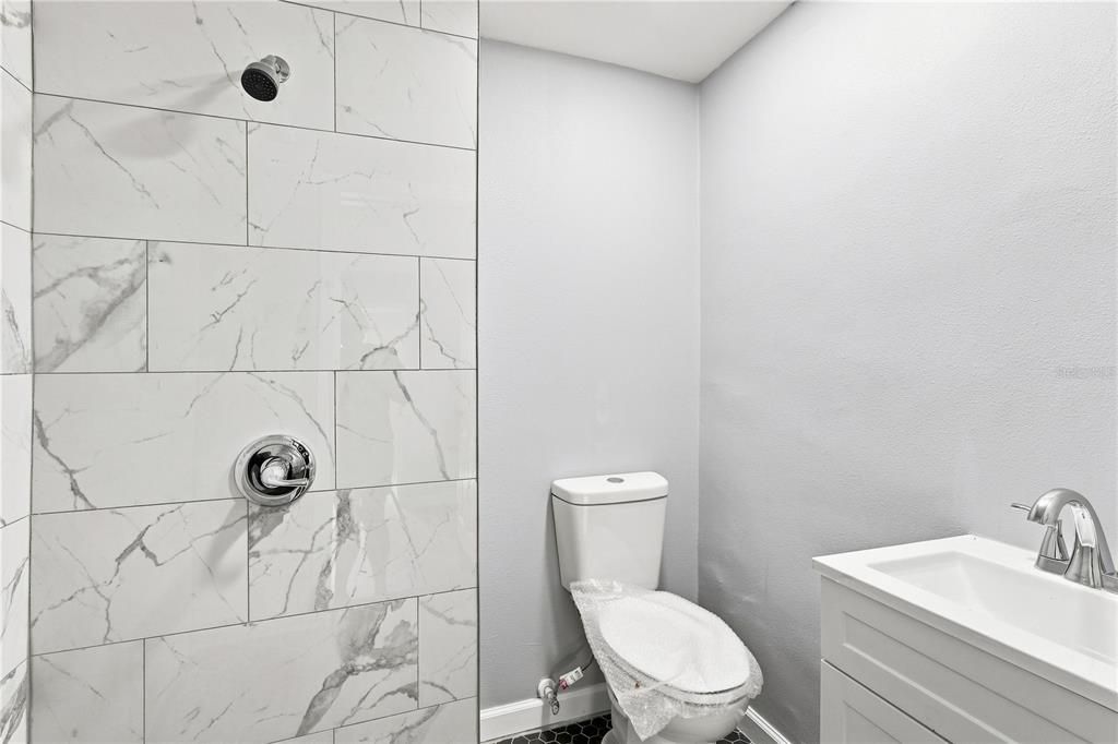 For Sale: $349,900 (4 beds, 3 baths, 1564 Square Feet)