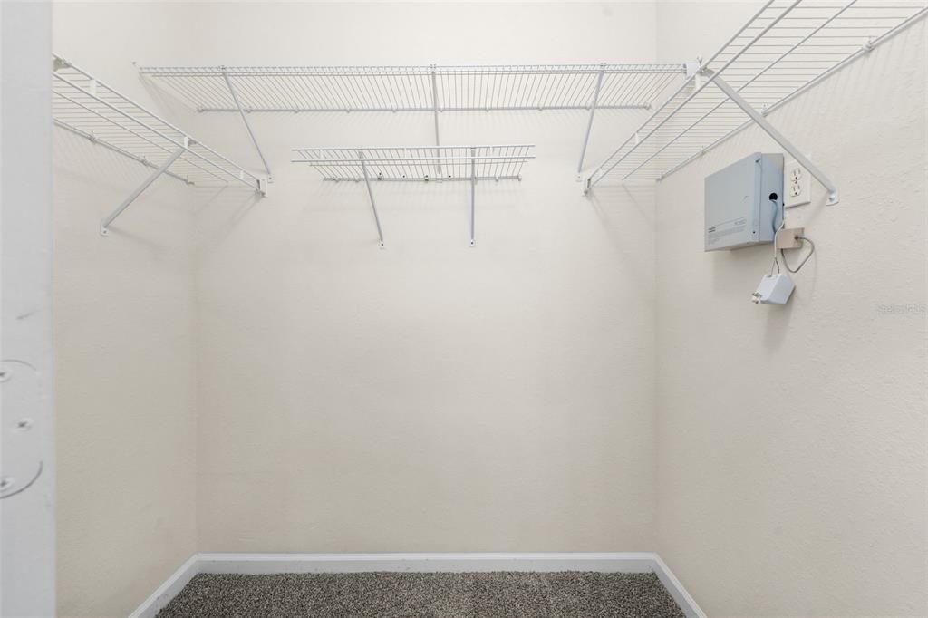 For Sale: $163,000 (2 beds, 2 baths, 1275 Square Feet)