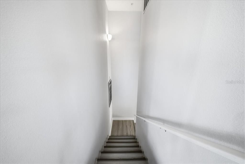 На продажу: $229,995 (2 спален, 2 ванн, 1273 Квадратных фут)