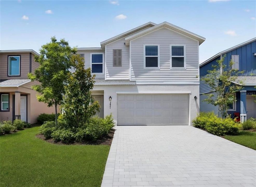 For Sale: $344,298 (5 beds, 2 baths, 2112 Square Feet)