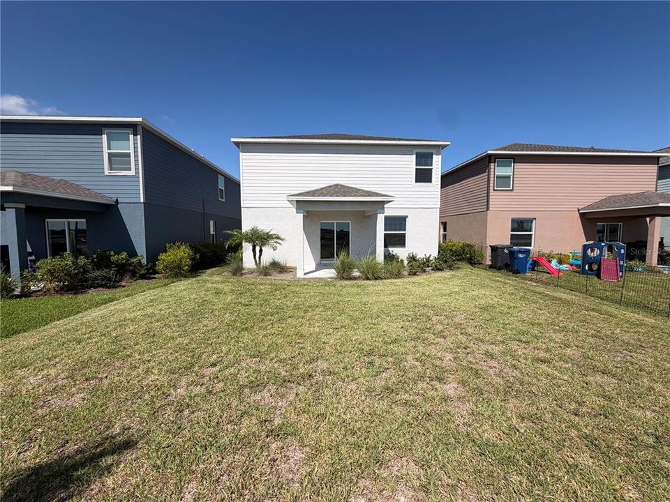 For Sale: $344,298 (5 beds, 2 baths, 2112 Square Feet)
