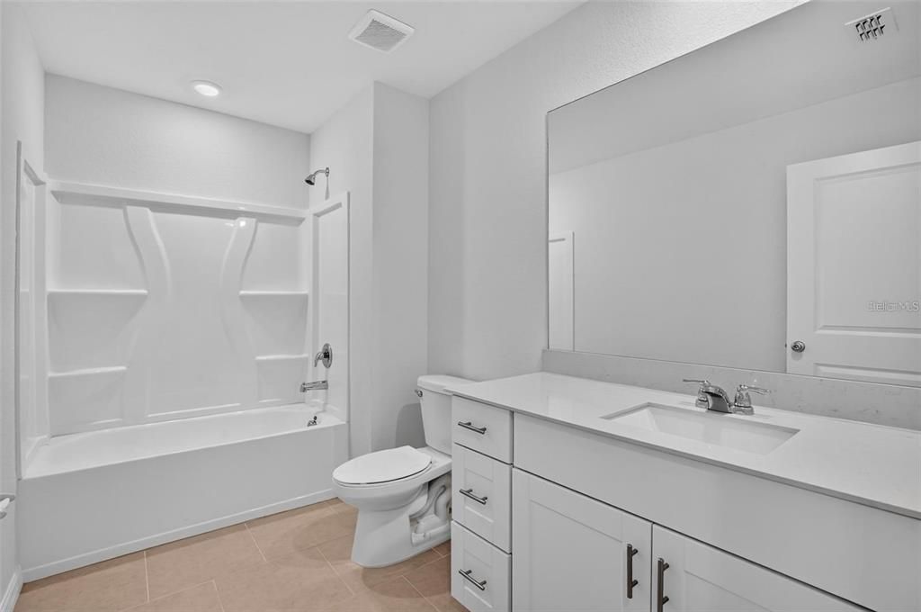 For Sale: $344,298 (5 beds, 2 baths, 2112 Square Feet)