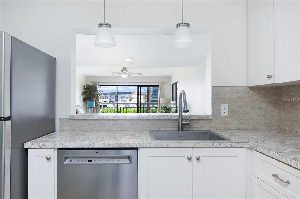 En Venta: $312,000 (1 camas, 1 baños, 915 Pies cuadrados)