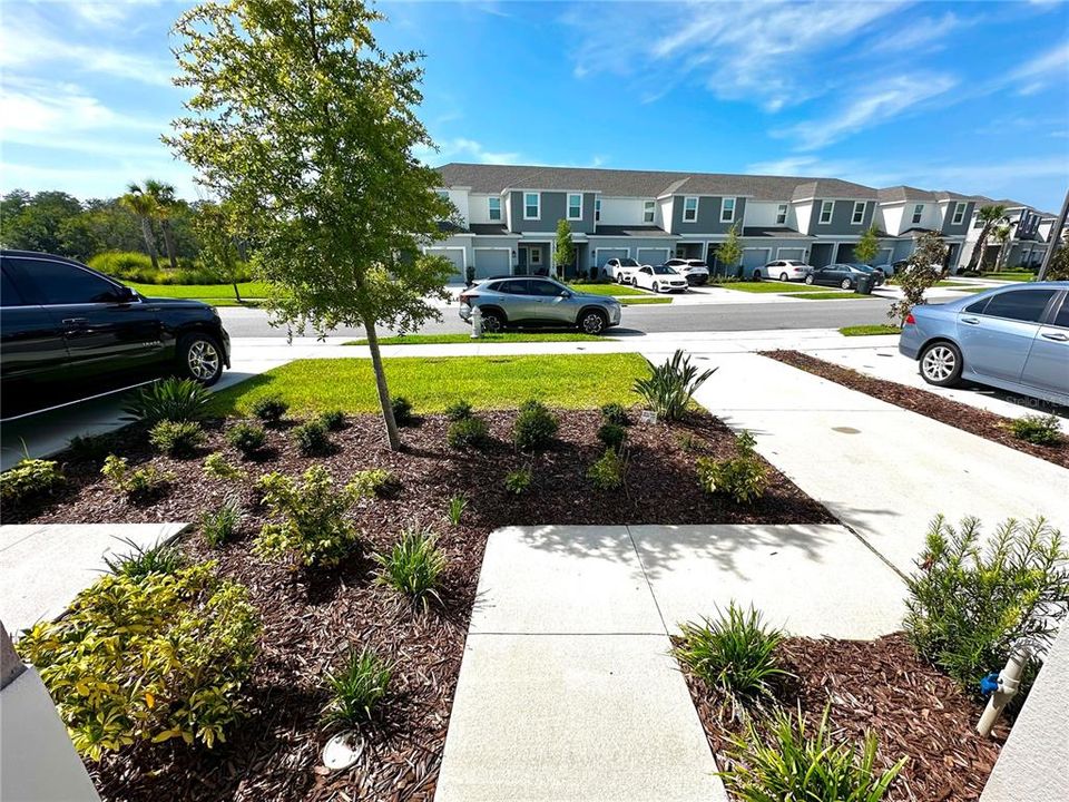 For Rent: $1,850 (3 beds, 2 baths, 1373 Square Feet)