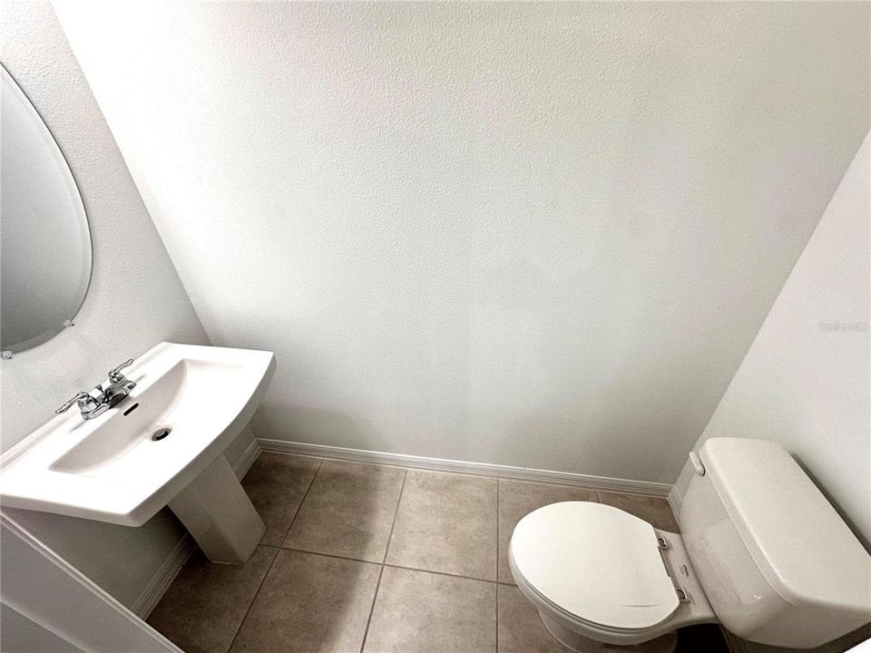 For Rent: $1,850 (3 beds, 2 baths, 1373 Square Feet)