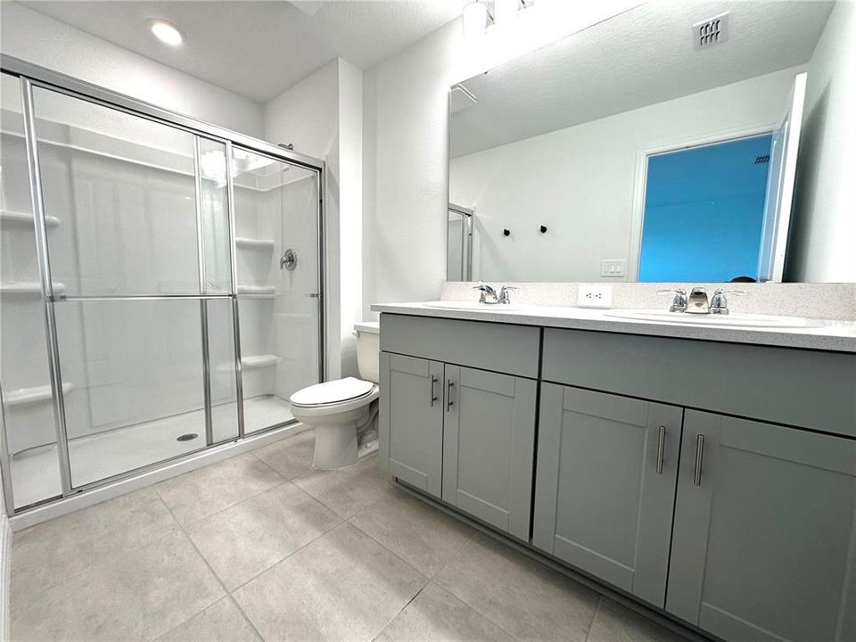 For Rent: $1,850 (3 beds, 2 baths, 1373 Square Feet)