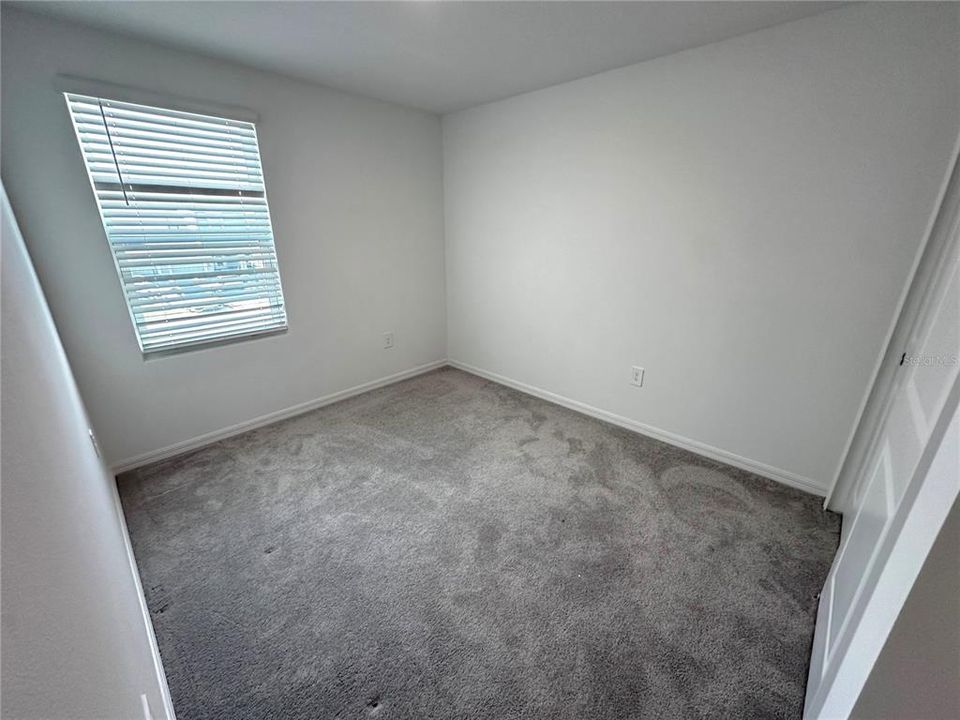 For Rent: $1,850 (3 beds, 2 baths, 1373 Square Feet)