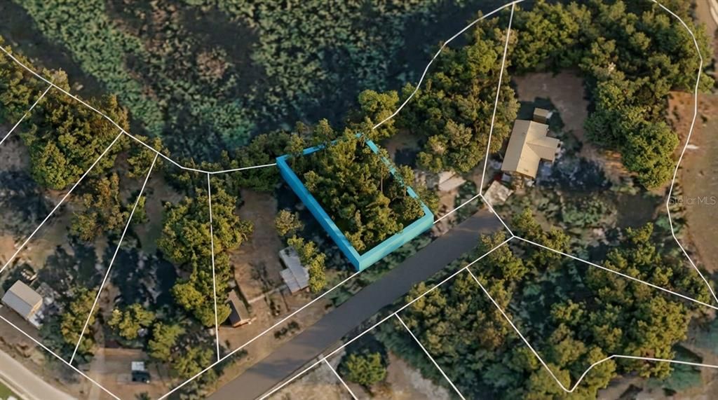 На продажу: $19,900 (0.19 acres)