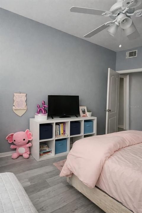 В аренду: $1,850 (2 спален, 2 ванн, 1066 Квадратных фут)