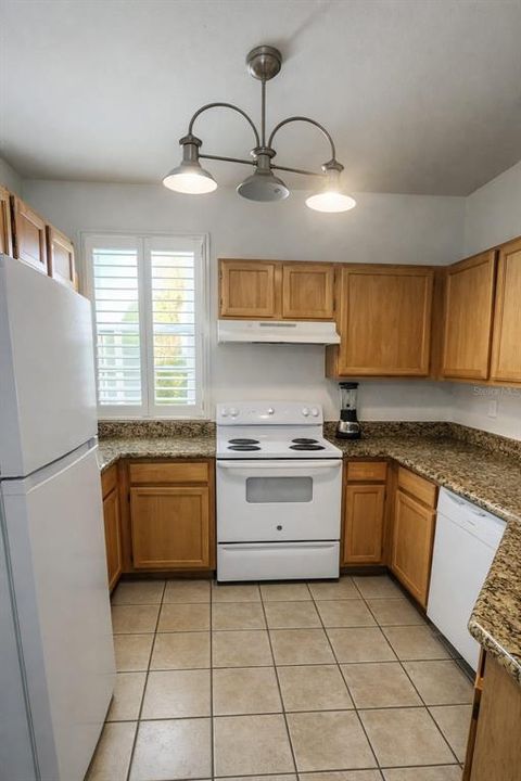 В аренду: $1,850 (2 спален, 2 ванн, 1066 Квадратных фут)