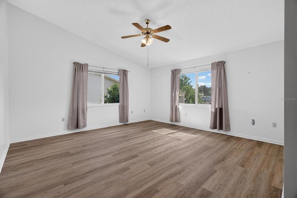 En Venta: $178,000 (2 camas, 2 baños, 1009 Pies cuadrados)