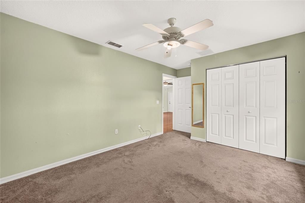 For Sale: $259,900 (3 beds, 2 baths, 1423 Square Feet)