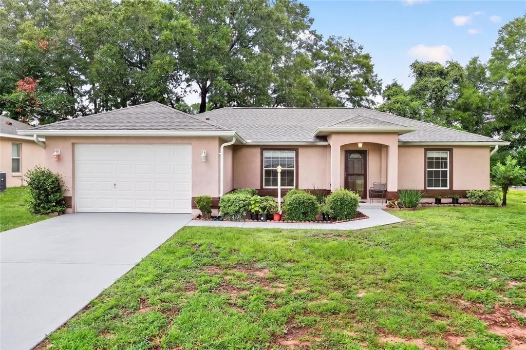For Sale: $259,900 (3 beds, 2 baths, 1423 Square Feet)