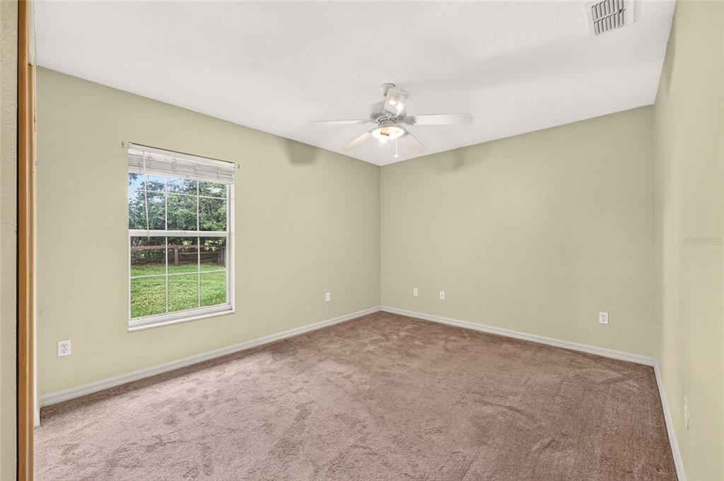 For Sale: $259,900 (3 beds, 2 baths, 1423 Square Feet)