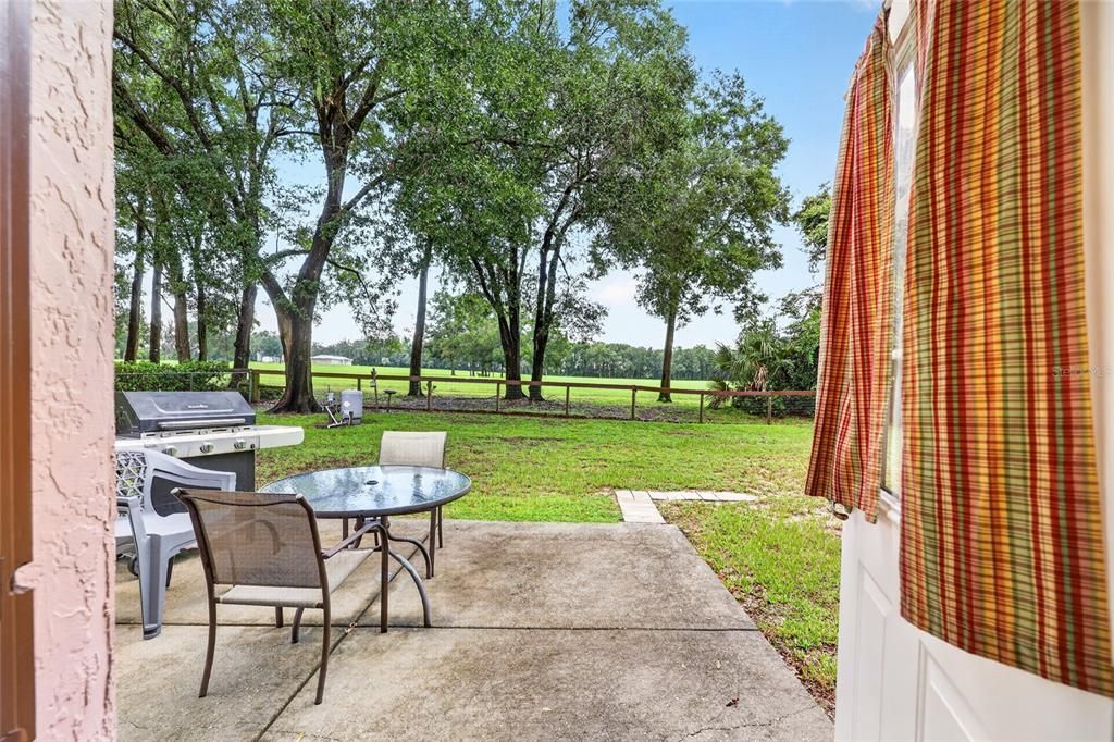 For Sale: $259,900 (3 beds, 2 baths, 1423 Square Feet)