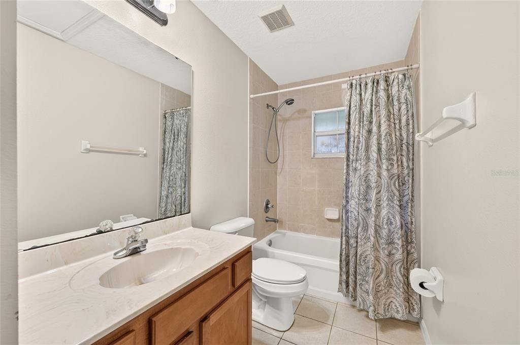 For Sale: $259,900 (3 beds, 2 baths, 1423 Square Feet)