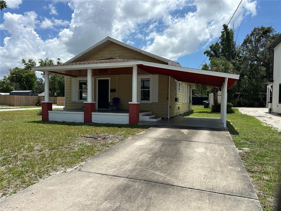 For Sale: $340,000 (3 beds, 1 baths, 1062 Square Feet)