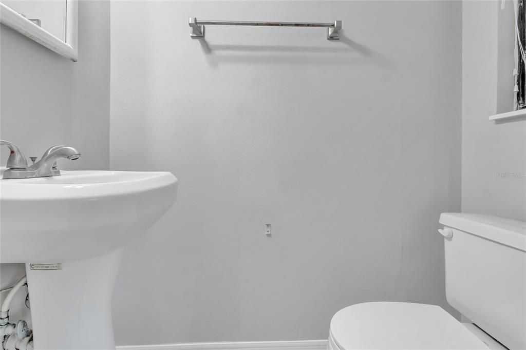 Active With Contract: $199,900 (3 beds, 1 baths, 1175 Square Feet)