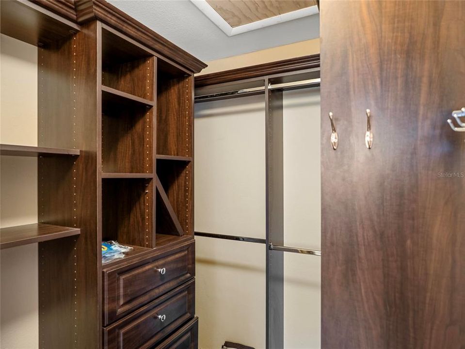 На продажу: $289,000 (3 спален, 2 ванн, 1406 Квадратных фут)