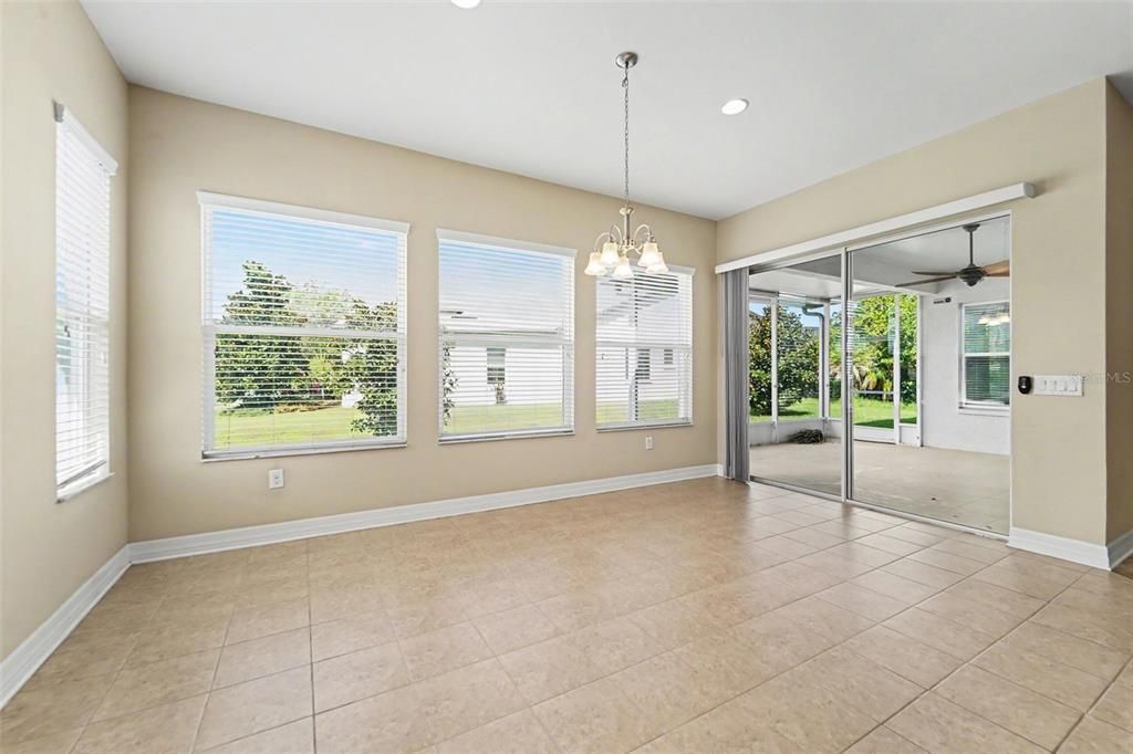 For Sale: $525,000 (4 beds, 3 baths, 2910 Square Feet)