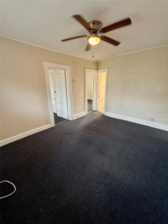 For Rent: $1,400 (2 beds, 1 baths, 800 Square Feet)